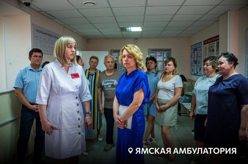 Кадровый вопрос в Ямской врачебной амбулатории обсудила глава округа Евгения Хрусталева