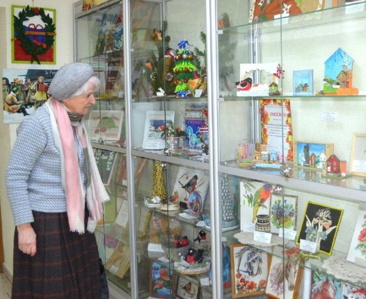 В Библиотеке имени Анны Ахматовой открылась выставка «Востряково – территория талантов»