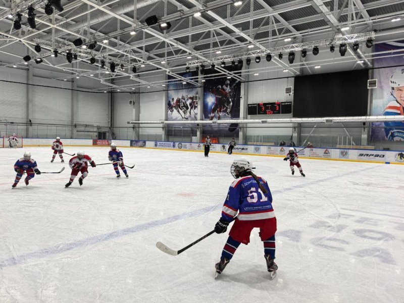 Ледовая арена стадиона «Авангард» стала настоящим центром юношеского хоккея! 