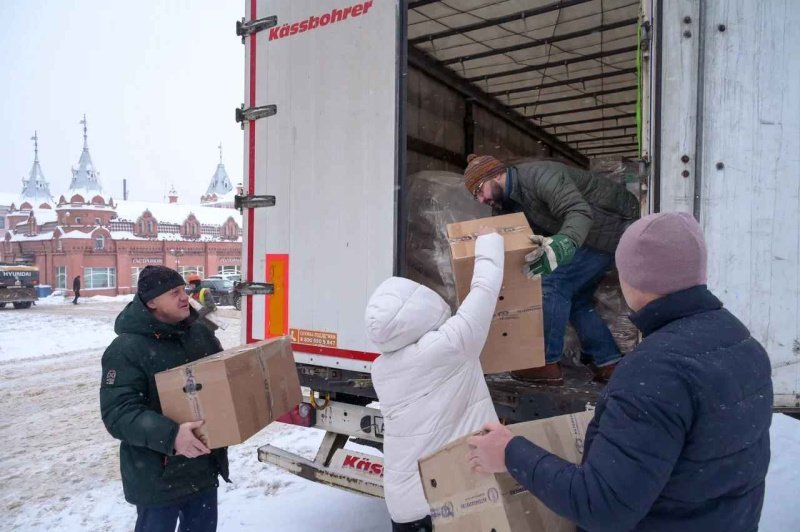 Подмосковная «Единая Россия» отправила очередной гуманитарный конвой на Донбасс в преддверии XXII Съезда партии 