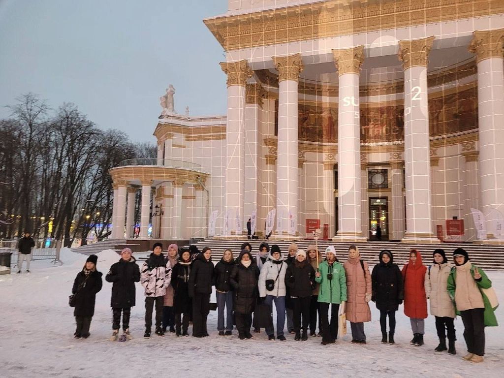 Домодедовские школьники посетили выставку «Россия» | Городской округ  Домодедово