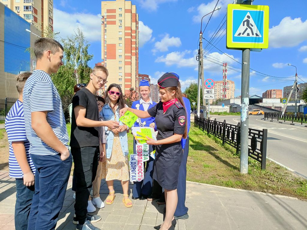 Автоинспекторы г.о. Домодедово провели «День знаний» | Городской округ  Домодедово