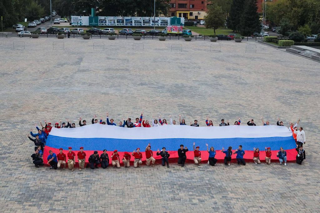 Ленты свидетелей на свадьбу: чек-лист по выбору аксессуара