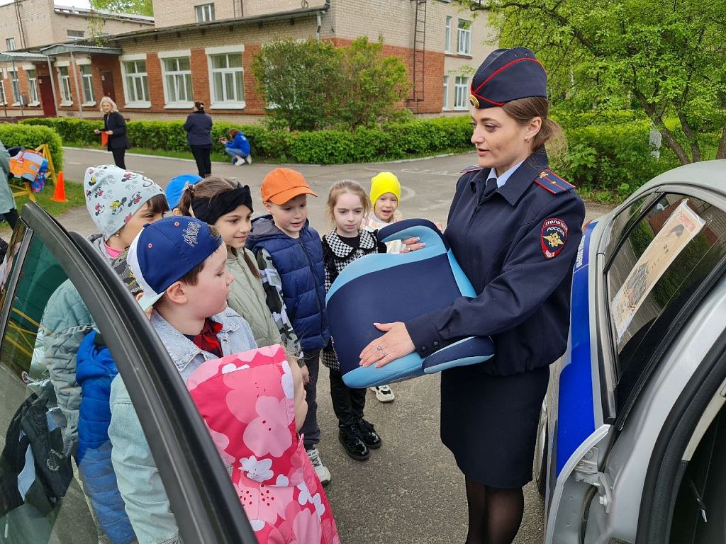 Сотрудники ОГИБДД по г.о. Домодедово провели раунд «Безопасная мобильность»  в детском саду | Городской округ Домодедово