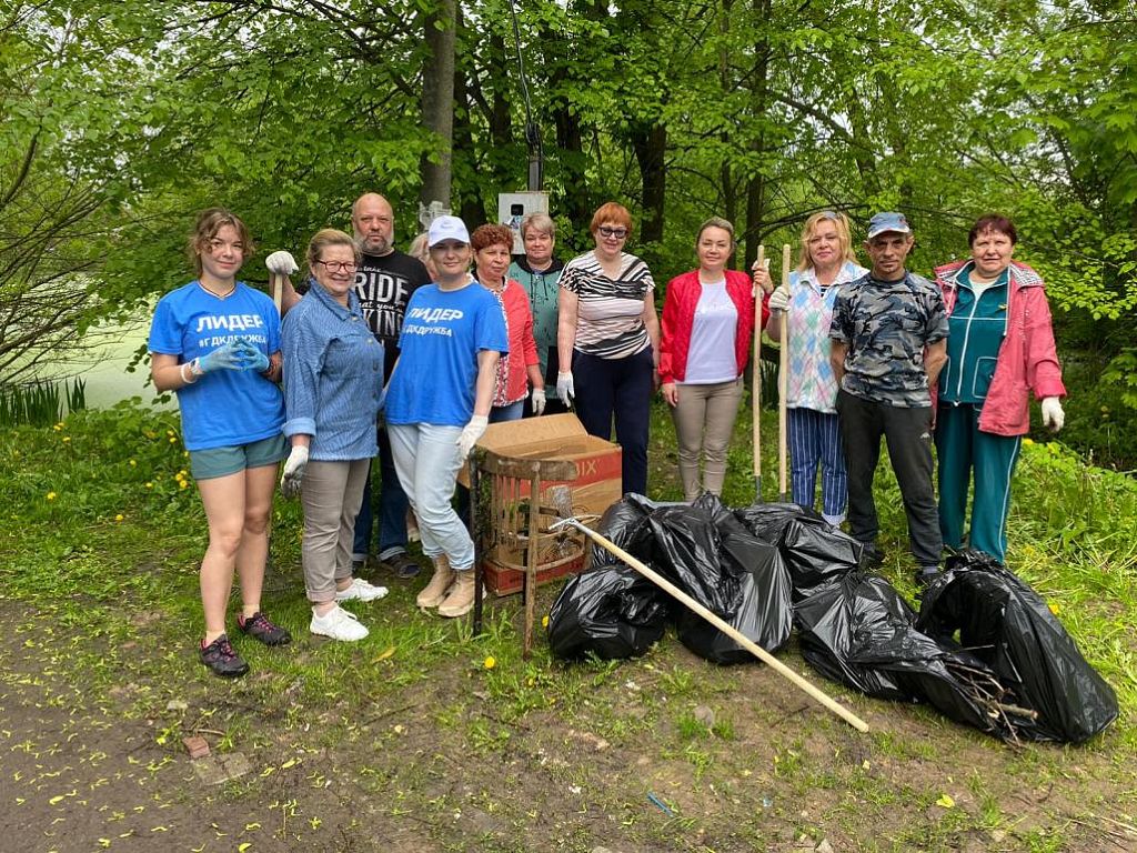 В день очистки водоёмов по округу убрали почти 100 кубов мусора. |  07.06.2022 | Домодедово - БезФормата