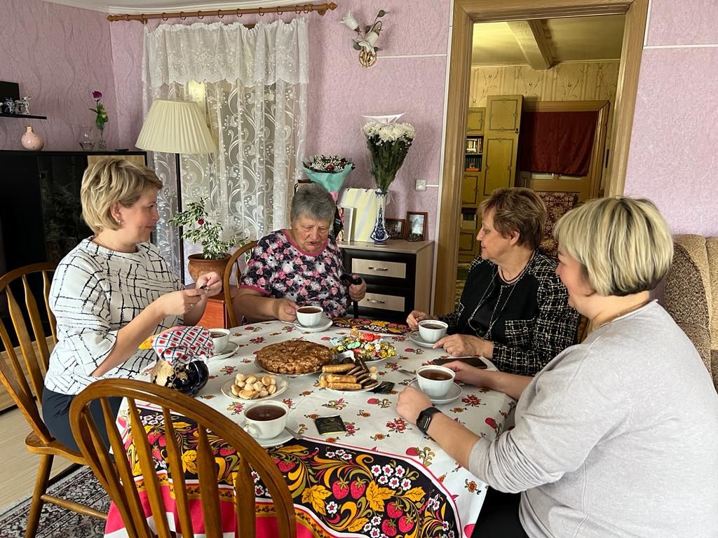 Домодедовские долгожители принимают поздравления | Городской округ  Домодедово